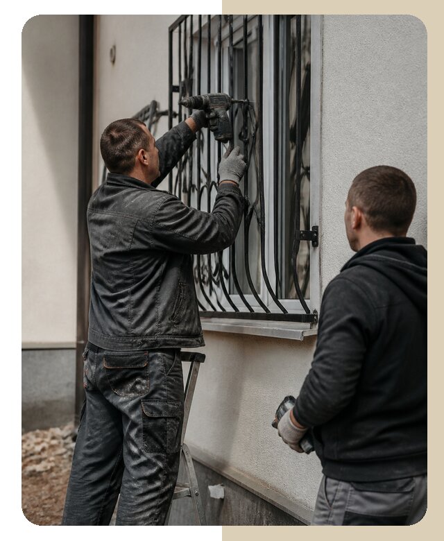 Установка наружных решеток в Лесном от 5094 р. | Дверной